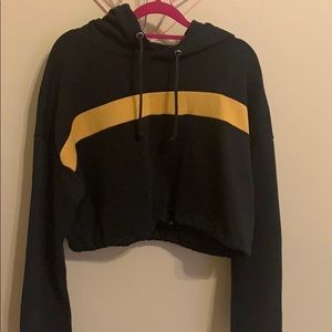 Cropped hoodie